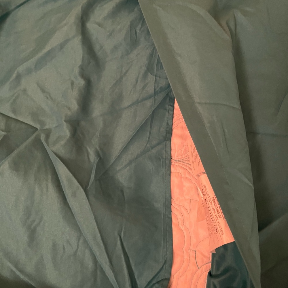 2 NWT Middleton Quilted Euro Shams - Picture 3 of 4